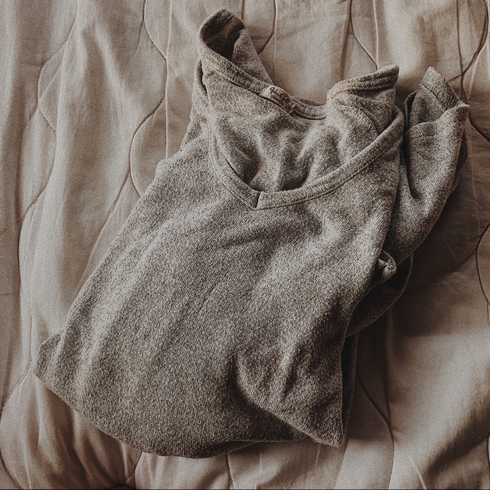 Brandy Melville long v neck top